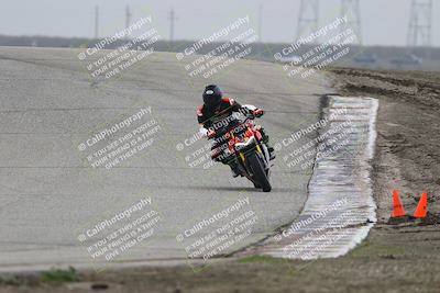 media/Nov-29-2025-TrackDaz (Sat) [[10ae2d9bce]]/A Group/Session 3 (Outside Grapevine)/